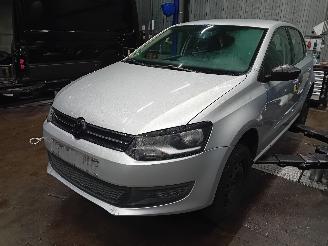 Vrakbiler auto Volkswagen Polo Polo V (6R) Hatchback 1.2 12V BlueMotion Technology (CGPA(Euro 5)) [51=
kW]  (06-2009/05-2014) 2009/10