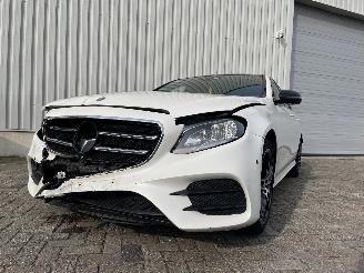 Avarii autoturisme Mercedes E-klasse E (W213) Sedan E-200 2.0 Turbo 16V (M274.920) [135kW]  (01-2016/05-201=
9) 2017/1