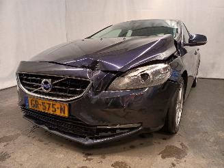 damaged passenger cars Volvo V-40 V40 (MV) Hatchback 5-drs 2.0 D2 16V (D4204T8(Euro 6b)) [88kW]  (02-201=
5/08-2019) 2015/8