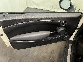 Mini Mini Mini (R56) Hatchback 1.6 16V One (N16-B16A) [55kW]  (03-2010/11-2013) picture 14