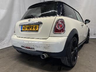 Mini Mini Mini (R56) Hatchback 1.6 16V One (N16-B16A) [55kW]  (03-2010/11-2013) picture 5