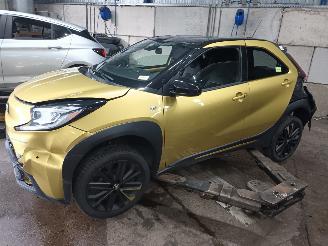 demontáž osobní automobily Toyota Aygo Aygo X Hatchback 1.0 12V VVT-i (1KR-FE) [53kW]  (03-2022/...) 2023/1