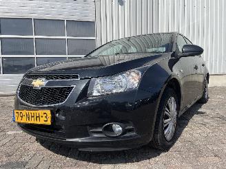 Coche accidentado Daewoo Cruze Cruze (300) Sedan 1.8 16V VVT (F18D4(Euro 5)) [104kW]  (05-2009/12-201=
5) 2010/9
