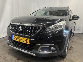 Damaged car Peugeot 2008 2008 (CU) MPV 1.2 12V e-THP PureTech 110 (EB2DT(HNZ)) [81kW]  (01-2015=
/12-2019) 2016/11