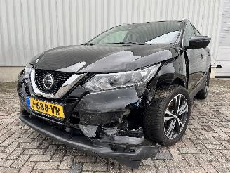 Coche accidentado Nissan Qashqai Qashqai (J11) SUV 1.3 DIG-T 160 16V (HR13DDT) [118kW]  (08-2018/04-202=
1) 2020/1