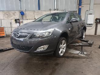 Dezmembrări autoturisme Opel Astra Astra J (PC6/PD6/PE6/PF6) Hatchback 5-drs 1.6 16V (B16XER(Euro 6)) [85=
kW]  (12-2009/10-2015) 2009/11