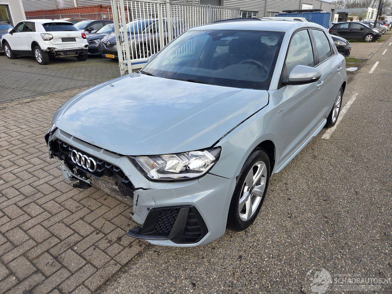Audi A1 25 TFSI S-Line interieur & exterieur