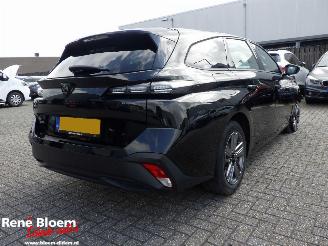 Auto incidentate Peugeot 308 1.2 Puretech Active Pack Business 131pk 2023/4