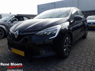 uszkodzony samochody osobowe Renault Clio 1.0 TCE Zen 2021/10