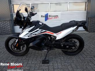 krockskadad bil bedrijf KTM E-NV200 790 Adventure 2022/2