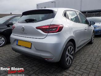 krockskadad bil auto Renault Clio 1.0 TCE 90 Equilibre 91pk 2022/12