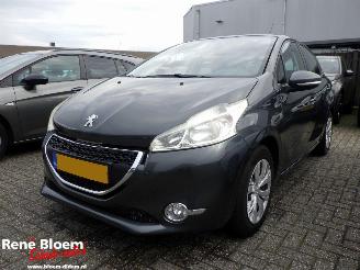 škoda osobní automobily Peugeot 208 1.2 VTi Blue Lease Airco 5drs 2012/11