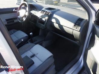 Volkswagen Polo 1.4-16V Cross Clima 5drs picture 11