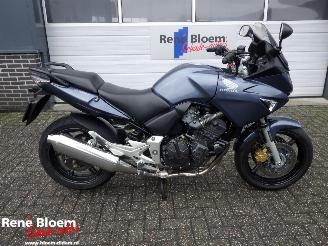 krockskadad bil motor Honda CBF 600 SA 2004/3