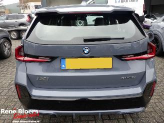 BMW iX1 eDrive20 67kWh 204pk M-pakket Automaat picture 3