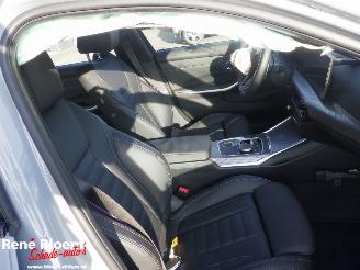 BMW 3-serie 330e XDrive M-pakket Full Option 292pk picture 16