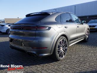 Unfallwagen Porsche Cayenne S E-Hybrid Coupe Full Options 519pk 2024/10