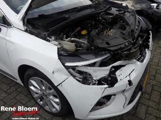 Renault Clio 1.0 TCE Intens 5drs Navi picture 9