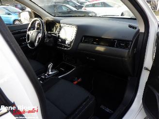 Mitsubishi Outlander 2.4 PHEV Pure  Aut Navi picture 12