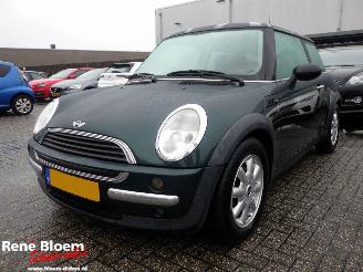 Unfallwagen Mini Cooper 1.6 One Salt Airco 2003/1