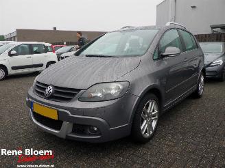 krockskadad bil auto Volkswagen Golf plus 1.4 TSI Cross 140pk 2007/6
