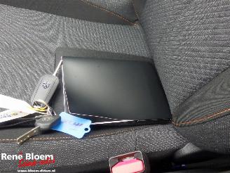 Peugeot 208 1.2 Hybrid 110 e-DCS6 Style Aut picture 17