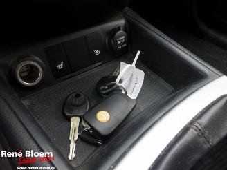 Hyundai Santa Fe 2.7 V6 Style picture 18