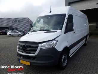 krockskadad bil bedrijf Mercedes Sprinter 317 1.9 CDI Aut. L4 170pk 2024/12