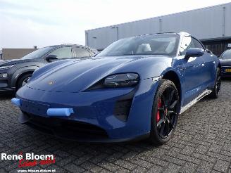 uszkodzony samochody osobowe Porsche Taycan GTS Sport Turismo 2022/9
