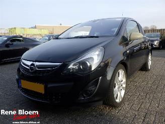 Auto incidentate Opel Corsa 1.4 16V Cosmo Airco 2014/2