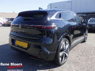 damaged passenger cars Renault Mégane E-Tech EV60 Charge Techno Optimum 2023/4