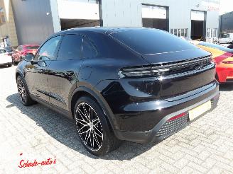 Porsche Macan 4 100kWh picture 2
