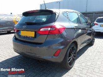 Vaurioauto  passenger cars Ford Fiesta 1.1 Trend 2017/10
