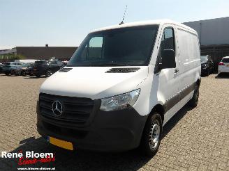 damaged commercial vehicles Mercedes Sprinter 214 2.2 CDI L1H1 functional 143pk 2019/5
