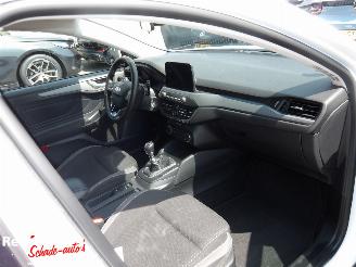 Ford Focus 1.0 EcoBoost Connected picture 11