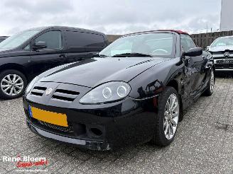 uszkodzony samochody osobowe MG TF 1.8 TF 135 80th Anniversary Cabrio 2004/5
