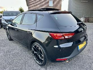 Seat Leon Gereserveerd 1.4 TSI 140pk 6-bak FR Bus 5drs - pano - nap - vaste prijs - navi - half leer - stoelverw - sportonderstel - 18 inch lmv picture 6
