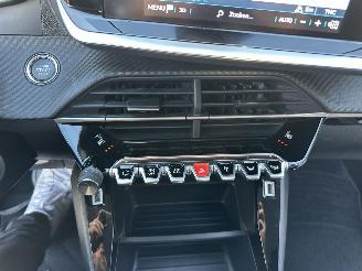 Peugeot e-208 Gereserveerd EV 50kwh 136pk aut Active Pack - 57dkm nap - line assist - navi - pdc - lmv - stoelverw - airco - cruise - carplay picture 36