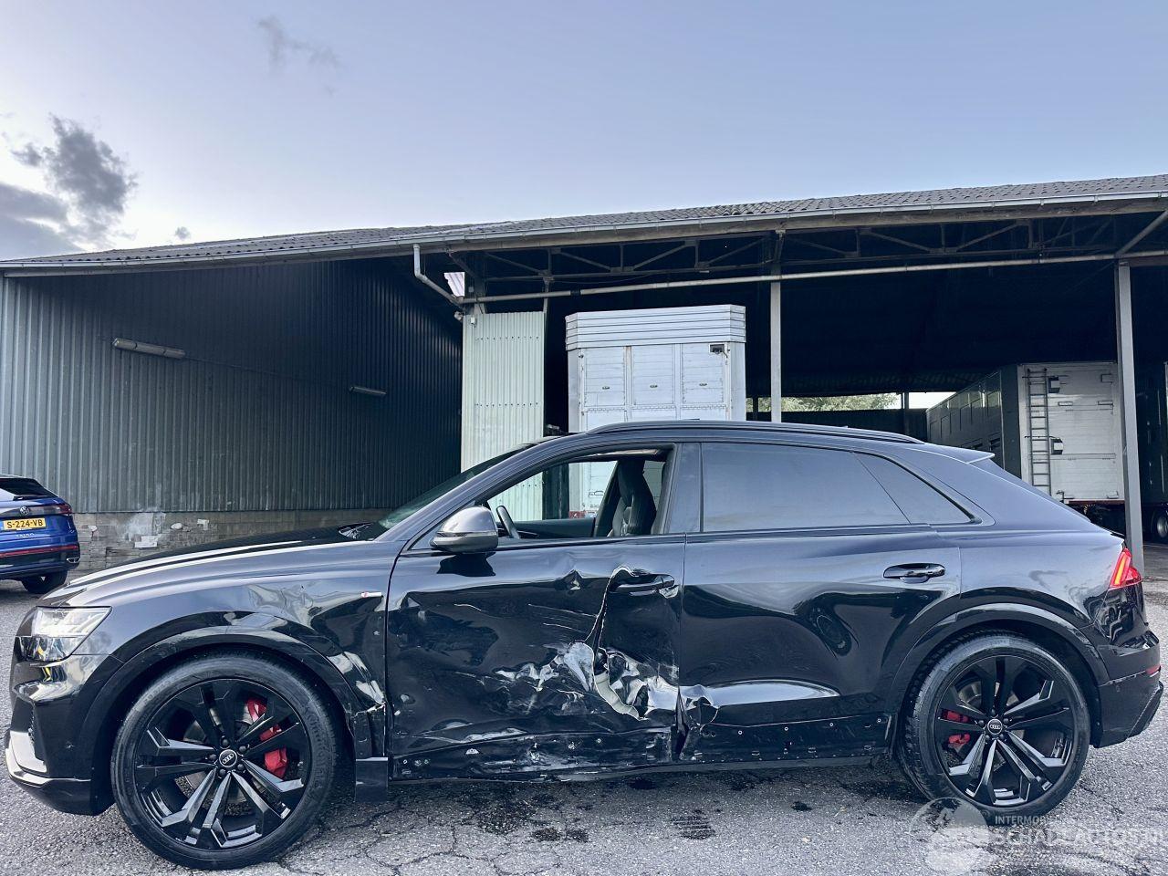 Audi Q8 50 TDI Quattro 297pk aut + f1 S-line comp - pano - head up - b&o - luchtvering - softclose - matrix - 22inch - 360cam - kuipstoelen