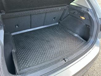 Volkswagen Tiguan gereserveerd 1.4 TSI 150pk aut + f1 R-Line - pano - nap - massage - trekh - front + line assist - dynaudio - virtual picture 97