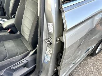 Volkswagen Tiguan gereserveerd 1.4 TSI 150pk aut + f1 R-Line - pano - nap - massage - trekh - front + line assist - dynaudio - virtual picture 71