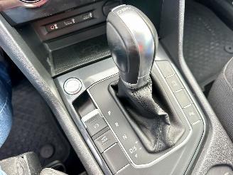 Volkswagen Tiguan gereserveerd 1.4 TSI 150pk aut + f1 R-Line - pano - nap - massage - trekh - front + line assist - dynaudio - virtual picture 33