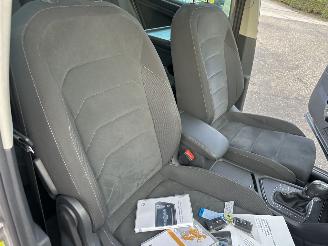 Volkswagen Tiguan gereserveerd 1.4 TSI 150pk aut + f1 R-Line - pano - nap - massage - trekh - front + line assist - dynaudio - virtual picture 44