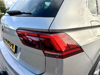 Volkswagen Tiguan gereserveerd 1.4 TSI 150pk aut + f1 R-Line - pano - nap - massage - trekh - front + line assist - dynaudio - virtual picture 102