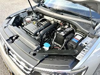 Volkswagen Tiguan gereserveerd 1.4 TSI 150pk aut + f1 R-Line - pano - nap - massage - trekh - front + line assist - dynaudio - virtual picture 110