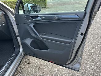 Volkswagen Tiguan gereserveerd 1.4 TSI 150pk aut + f1 R-Line - pano - nap - massage - trekh - front + line assist - dynaudio - virtual picture 46