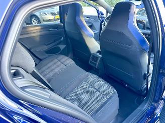 Volkswagen Golf GTE 1.4T 225pk aut + f1 Plug-in hybr - pano - hud - virtual - keyless - stoel + stuurverw - iq - pdc v+a - sfeerverlichting picture 46
