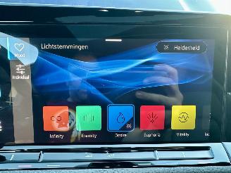 Volkswagen Golf GTE 1.4T 225pk aut + f1 Plug-in hybr - pano - hud - virtual - keyless - stoel + stuurverw - iq - pdc v+a - sfeerverlichting picture 16