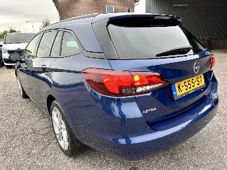 Opel Astra sports tourer bus elegance 1.2T 131pk 6-bak - nap - navi - cam - bose - stoelverw v+a - stuurverw - keyless - front + line assist picture 7