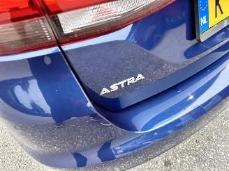 Opel Astra sports tourer bus elegance 1.2T 131pk 6-bak - nap - navi - cam - bose - stoelverw v+a - stuurverw - keyless - front + line assist picture 112
